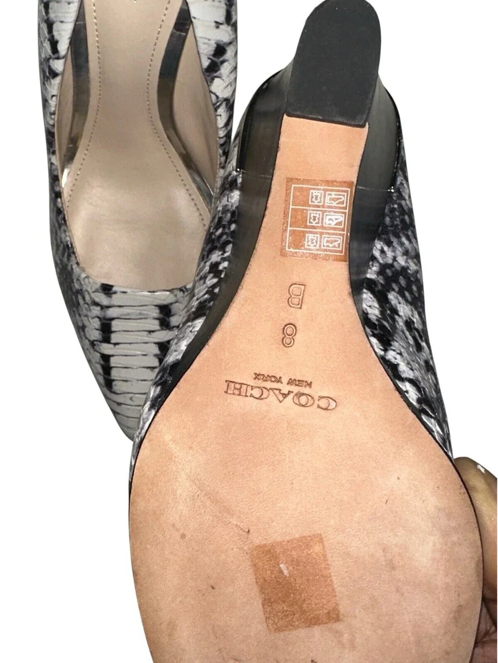 Coach Orchard White & Black Snakeskin Size 8 closed toe wedge heels Excellent